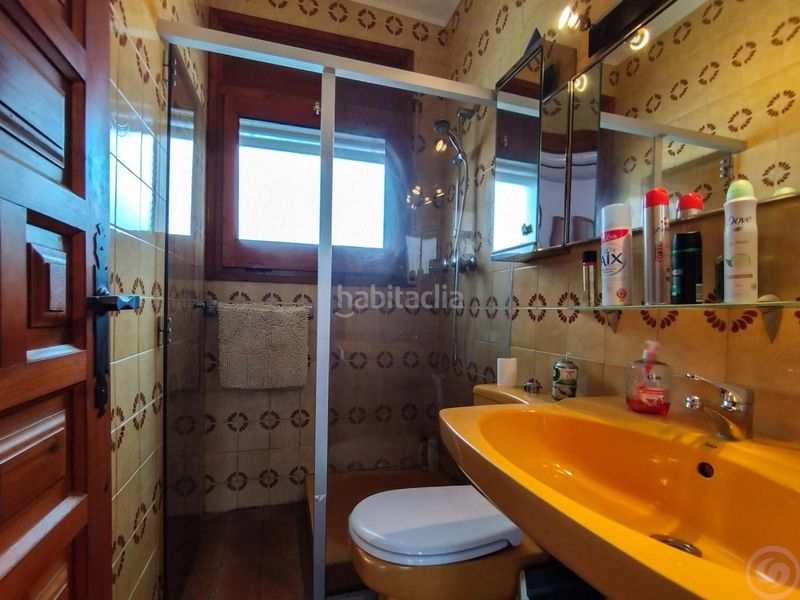 Foto 38f17e75-7baa-4fcb-8c74-8980b498c9cc. Casa amb calefacció aparcament piscina a Peni Empuriabrava