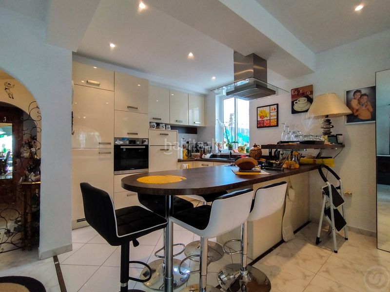 Foto 39dbb92f-b581-4e7d-b79b-7a345ff312eb. Casa amb calefacció aparcament piscina a Peni Empuriabrava