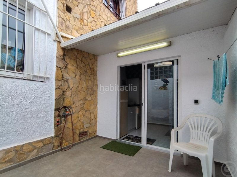 Foto a4dee1d4-6dad-4fea-a2bb-e7c6c5a365a9. Casa amb calefacció aparcament piscina a Peni Empuriabrava