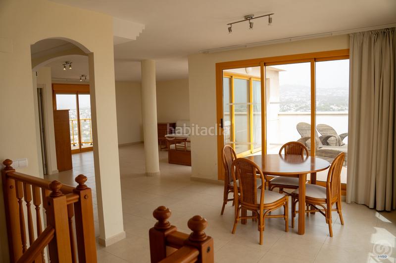 Foto 29633d21-6b08-4b6d-aca2-534354d7f197. Duplex avec parking piscine dans Zona Levante - Playa Fossa Calp