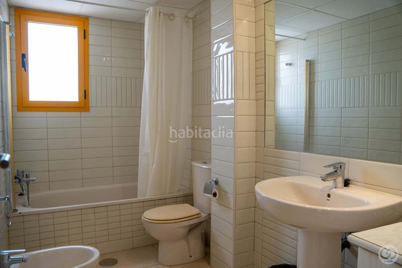 Foto 6ba39bbe-958f-441d-89f7-122402160c26. Duplex avec parking piscine dans Zona Levante - Playa Fossa Calp