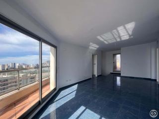 Dúplex a Zona Levante - Playa Fossa. Ático dúplex de 3 dormitorios, cocina, sala de estar con vistas,