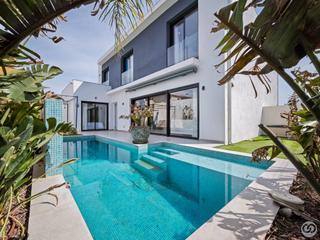 Maison jumelée à Puigmal - Mas Nou. Esta magnífica villa de diseño moderno ofrece un estilo contempo