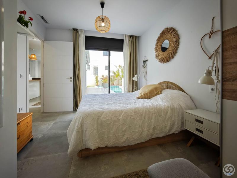 Foto 6f8b3b76-03b9-4dcd-81cc-30de74b10b36. Casa adossada amb calefacció aparcament piscina a Empuriabrava