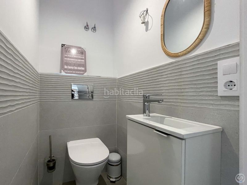 Foto a0a413fe-6159-43b4-8304-39f88a385aeb. Casa adossada amb calefacció aparcament piscina a Empuriabrava