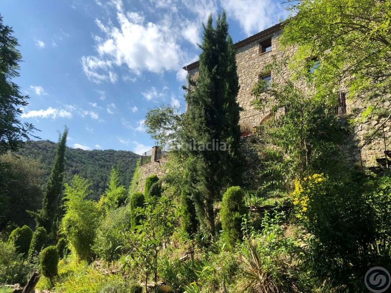 Foto 50dbc468-c1c2-4609-9461-5b5ee3fda0dc. Casa amb calefacció aparcament a Vall de Bianya (La)