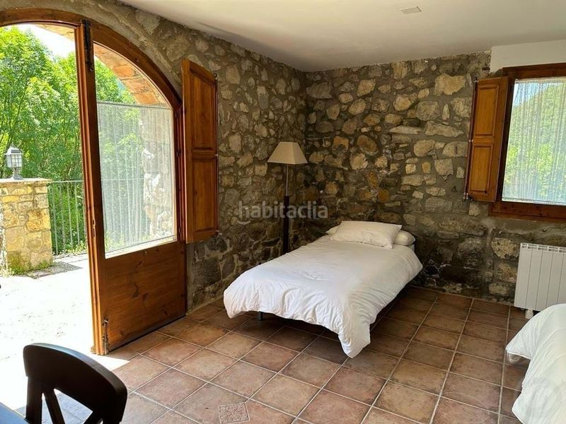 Foto 51ffb0d0-3cbd-4f3f-aee1-b43372f0a6a2. Casa amb calefacció aparcament a Vall de Bianya (La)