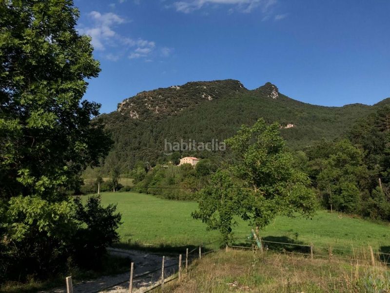 Foto a485fbd4-9ede-41e4-b54a-f30ef387b7b2. Casa amb calefacció aparcament a Vall de Bianya (La)