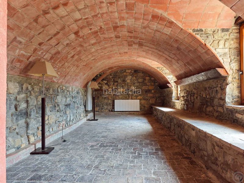 Foto bd103962-3088-4ad0-a8c3-45d1a843eff1. Casa amb calefacció aparcament a Vall de Bianya (La)