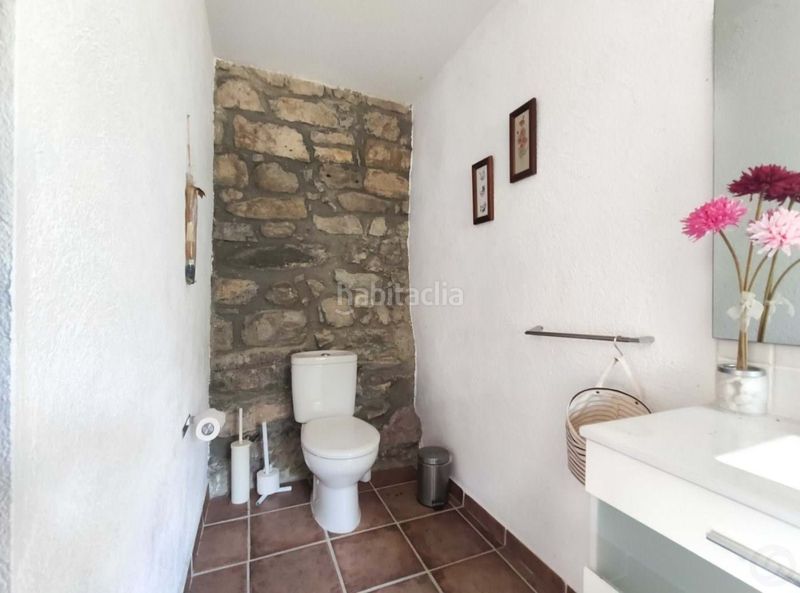 Foto d571284d-74d9-4229-b724-fce2d3061418. Casa amb calefacció aparcament a Vall de Bianya (La)