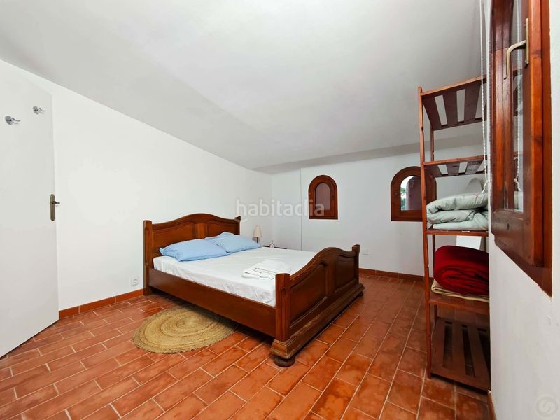 Foto cc8ed21c-0d2e-440c-a7a8-fffd93b193b5. Casa adossada amb aparcament piscina a Castelló d´Empúries