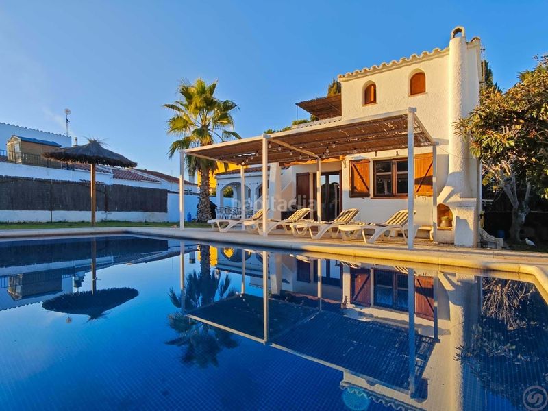 Foto eb0fd461-bc39-4dc9-8f3d-bd86d60dc019. Casa adossada amb aparcament piscina a Puigmal - Mas Nou Empuriabrava