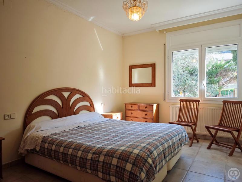Foto bd7d792e-20d9-4d8e-818b-32df6aeafc73. Casa villa de lujo con amplios espacios, jardín privado y garaje para 2 coches. disfruta de vistas panorámicas, acabados de al en Roses