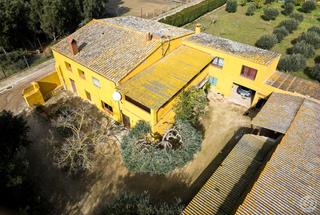 Maison à Molí de Vent-La Sauleda. Magnífica finca con masía principal de 530 m, nave agrícola y co
