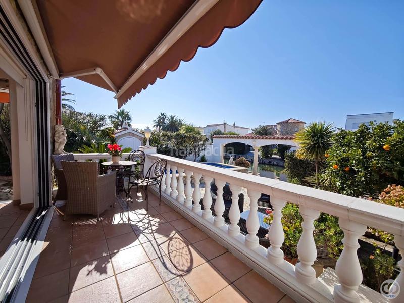 Foto 76f1ab67-4ed2-469e-a3ce-59c7665423c5. Reihenhaus mit parking pool in Cap Ras - Creus - Falconera Empuriabrava