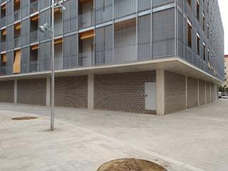Business premise  Carrer de mossèn andreu. Local en venta
