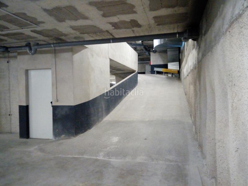 Foto 549e9913-42a8-4763-9dc0-5e81dfb3eb7f. Affitto posto auto in ronda dels països catalans 8 in Montgat