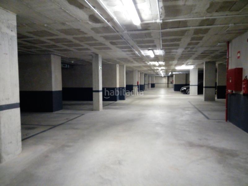 Foto cda16971-a80f-4cd3-ae78-8324041f0cc4. Affitto posto auto in ronda dels països catalans 8 in Montgat