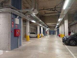 Aparcament cotxe  Passatge de mossén ignasi mora terrats 2. Places de pk amb traster en venda o lloguer amb opció a compra