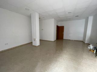 Location Local commercial à Calle urano 3. Local en alquiler colonia san esteban murcia
