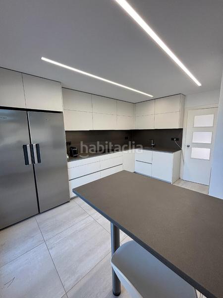 Foto 663d1cb5-0a0c-42d0-a49b-e03a316ffa30. Chalet avec cheminée chauffage parking piscine dans Calella