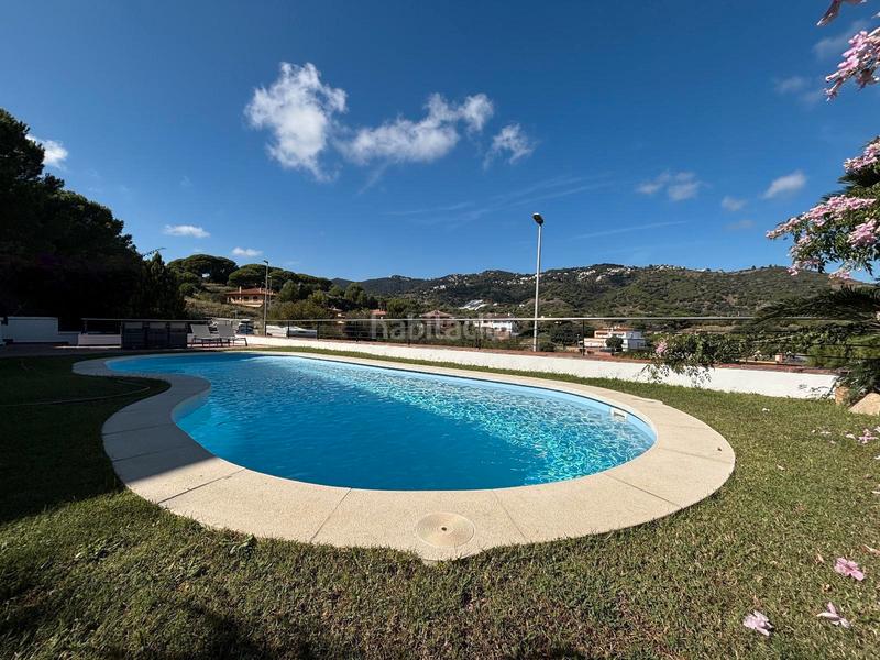 Foto 8ef0b769-3889-4564-8c83-490ceb929301. Chalet avec cheminée chauffage parking piscine dans Calella