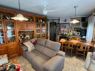 Pis  Carrer verge de la fuensanta. Acogedor duplex en el corazón de cerdanyola mataró