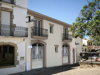 Maison jumelée à Carrer cervantes 1. 2 casas exclusivas en el centro de calonge