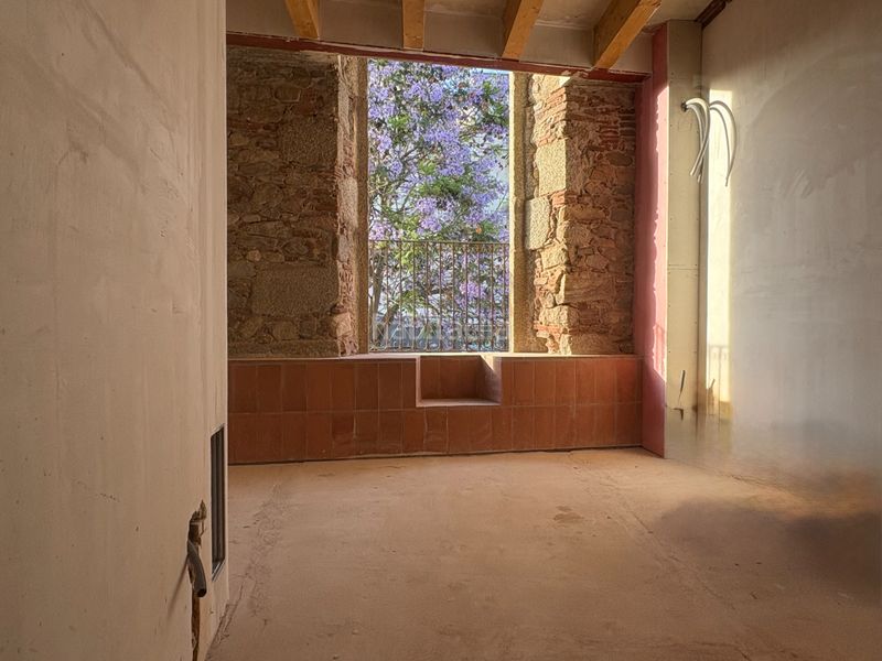 Foto 8e8f8b7c-60d8-4a46-80d9-a312f605f864. Casa aparellada a carrer cervantes 1 a Poble Calonge