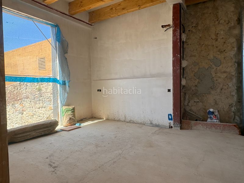 Foto 976ed6c2-6f5e-47e4-bf9c-417d2944bf46. Casa aparellada a carrer cervantes 1 a Poble Calonge