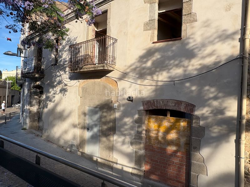 Foto ac736bbe-5d13-4103-8573-899b0f7888ab. Casa aparellada a carrer cervantes 1 a Poble Calonge
