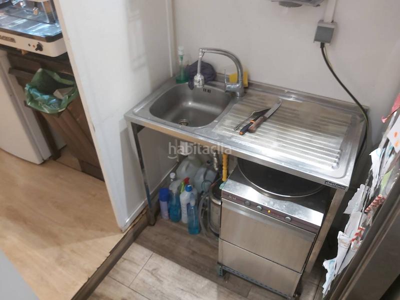 Foto afd6a335-f754-425a-ad63-5eb460e5f9c8. Traspaso local comercial local en traspaso en Sant Antoni en Barcelona