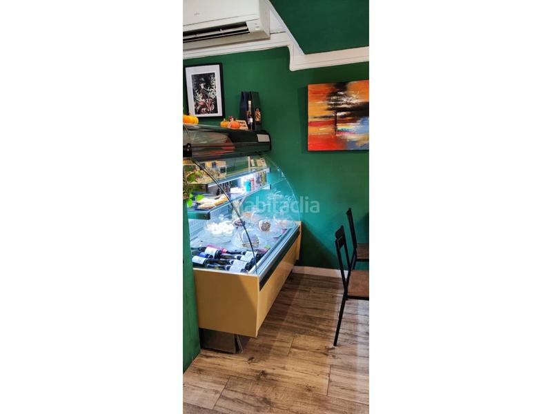 Foto f2a6bc41-d252-423a-9cea-d246abe419c8. Traspaso local comercial local en traspaso en Sant Antoni en Barcelona