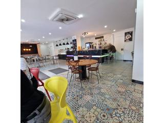 Pas-de-porte Local commercial à Turó de la Peira. Traspasa panaderia bar cafetería con degustación, vilapicina con
