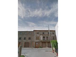 Casa a Preixens. Venta de edificio a reformar en agramunt