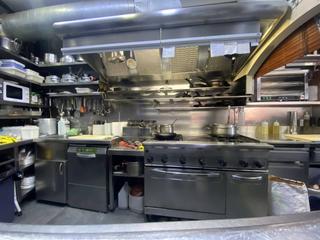 Umzug Geschäftsraum in El Parc i la Llacuna del Poblenou. Traspaso restaurante c3 poblenou