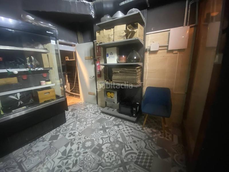 Foto 046883a5-1cef-49ce-a0f8-47ae50e00906. Pas-de-porte local commercial dans Raval Barcelona