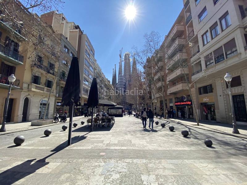 Foto 2193e504-b2fc-40bd-8e31-63a79adc3c75. Trapasso locale commerciale in Sagrada Família Barcelona