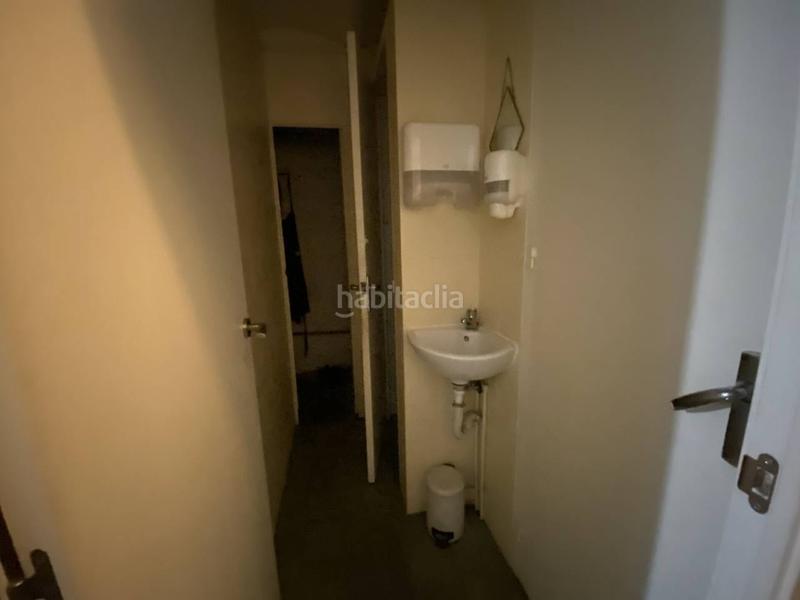 Foto 51a8c2dc-0c33-462f-bbb7-365289f0ad63. Pas-de-porte local commercial dans Vila de Gràcia Barcelona