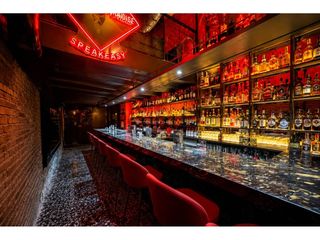 Local Comercial a St. Pere - Sta. Caterina - El Born