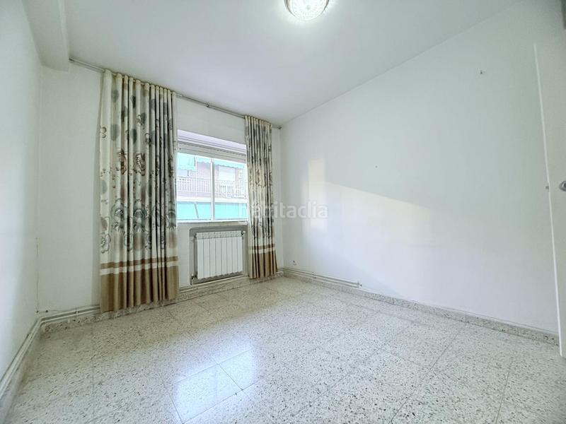 Foto ca7a611a-f0e1-4732-9a98-20192af604b7. Piso en Casco Histórico de Vallecas Madrid