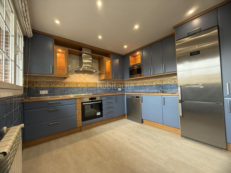 Foto 017dc20a-c3fa-4c78-ae2c-23c83b84fe4c. Location maison jumelée avec chauffage piscine dans Boadilla del Monte