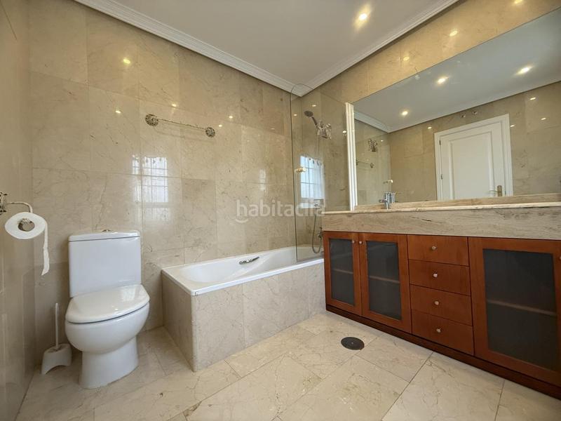 Foto 079c00a9-f0f8-4200-9453-c6447e1dfbfa. Location maison jumelée avec chauffage piscine dans Boadilla del Monte