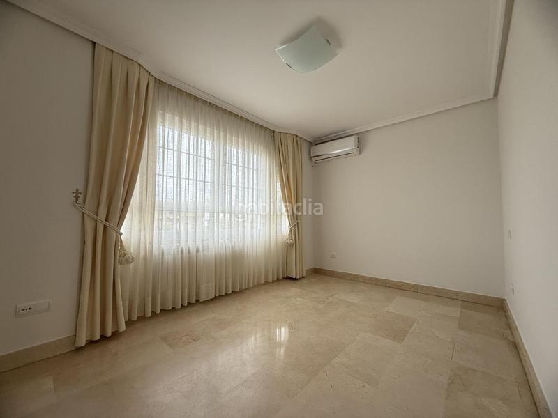 Foto aabd90a7-ad53-4379-9e7d-c567c73fb8ac. Location maison jumelée avec chauffage piscine dans Boadilla del Monte