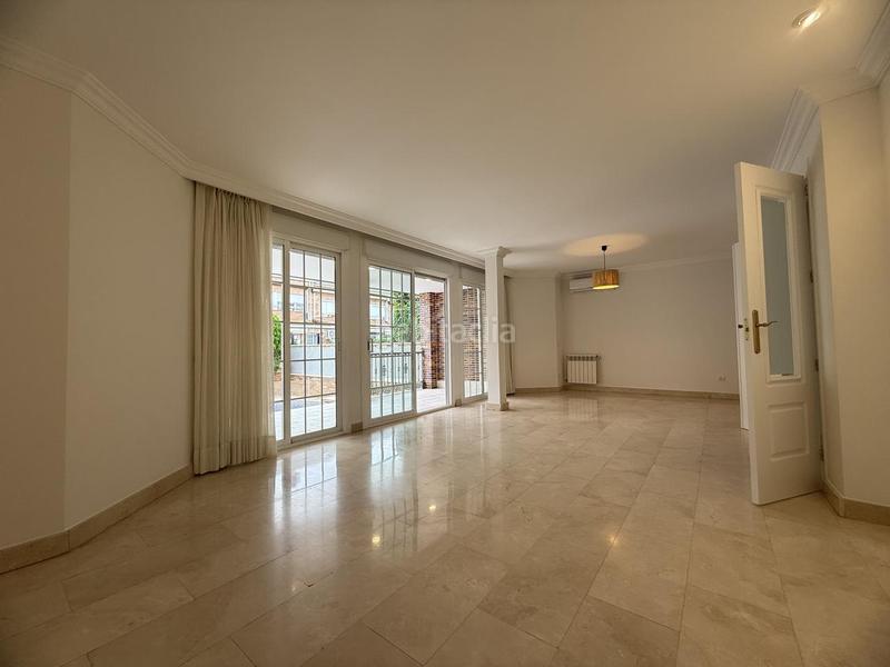 Foto 36da53fc-3679-4c8e-8342-cced4e7c4fa1. Rent semi detached house with heating pool in Sector S Boadilla del Monte