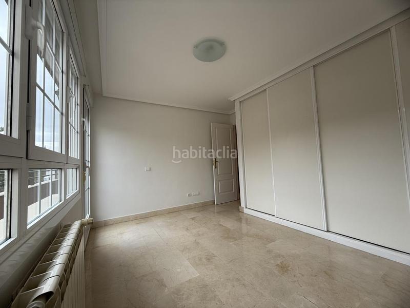 Foto 5815caa3-2c88-48cc-9cab-0147085b75cd. Rent semi detached house with heating pool in Sector S Boadilla del Monte