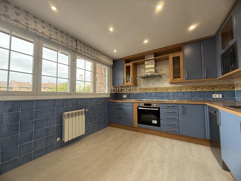 Foto 8f563cbd-8eec-491d-aa1d-50cee6bd5381. Rent semi detached house with heating pool in Sector S Boadilla del Monte