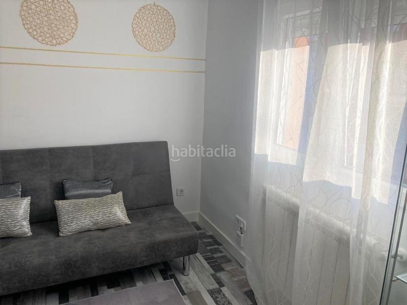 Foto fc90defa-5f0d-4bc7-b380-137fe5bbb0f6. Flat with heating in Abrantes Madrid