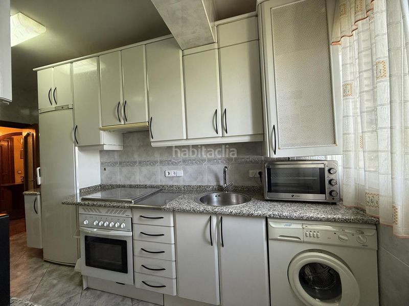 Foto c876ed93-ef1f-425f-babf-3455649f8354. Piso en Abrantes Madrid