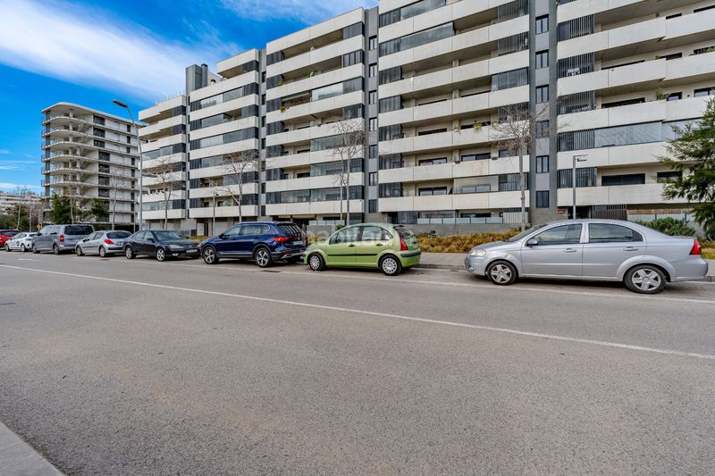 Foto d210bd99-623f-429b-a363-564e0e40e409. Dachwohnung mit heizung parking pool in La Catalana Sant Adrià de Besòs